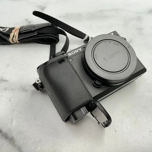 Cuerpo de cámara Sony a6400 usado bueno - Imagen 1 de 6