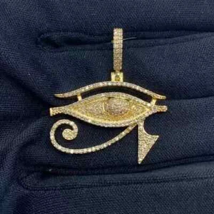 Ciondolo occhio di Horus egiziano con diamante creato in laboratorio 1,45 ct placcato oro giallo 14 kt - Foto 1 di 3