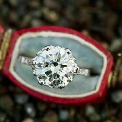 Anello di fidanzamento in argento con diamanti creati in laboratorio taglio... - Immagine 1 di 4