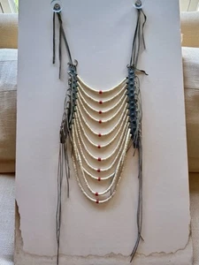 Vintage authentische indianische Brustplatte Leder und Perlen. Museum würdig - Bild 1 von 6