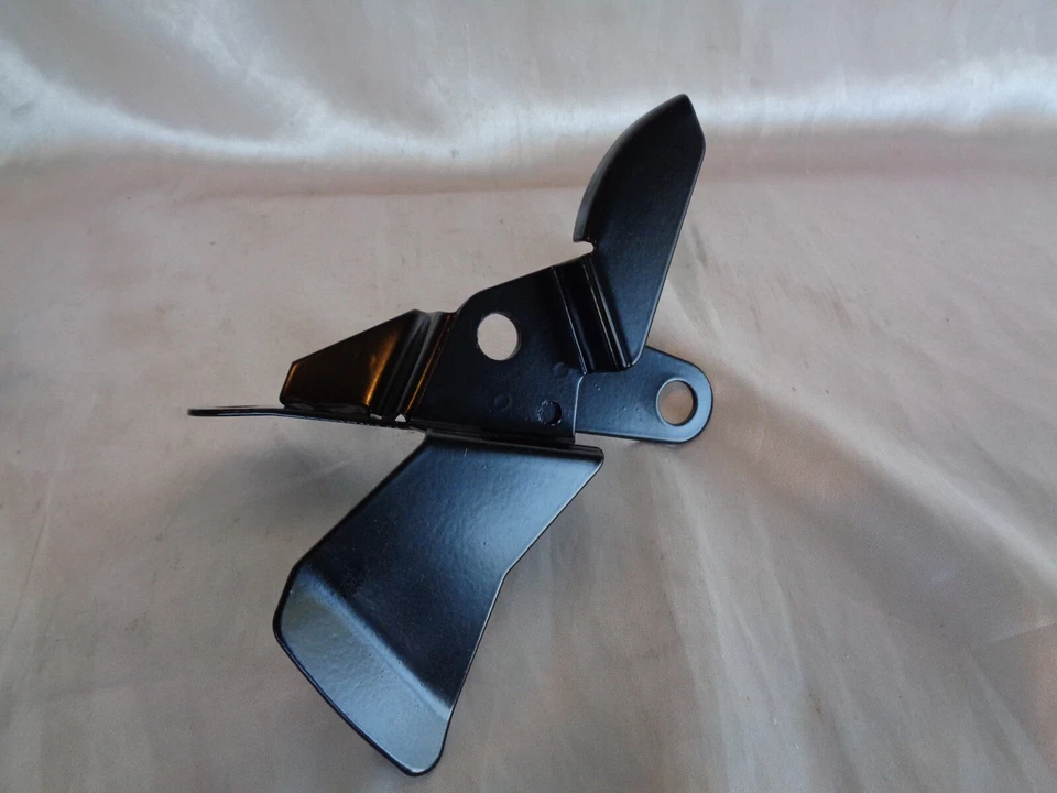 USADO JAGUAR XJS 1990 FREIO DIANTEIRO ESQUERDO ROTOR ESCUDO SUPORTE CBC5653 - Imagem 1 de 1