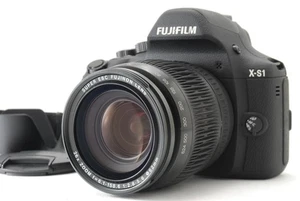 "Near MINT" Fujifilm X-S1 12.0MP Digital Camera Black 6.1-158.6mm F2.8-5.6 Lens - Picture 1 of 9
