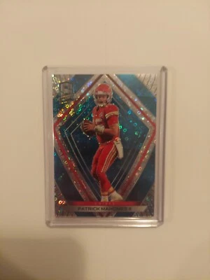 2020 Patrick Mahomes Spectra  No.82 - Image 1 of 2