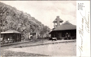 HARPER'S FERRY, WEST VIRGINIA - B & O RAILROAD DEPOT STATION - OLD POSTCARD - Picture 1 of 2