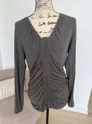 Blusa gris manga larga para mujer talla L con fruncidos por diseño historia top camisa Foto 1 de 4