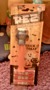 NEW Halloween Vampire Bat Pez Dispenser W/ Candy - Picture 1 of 2
