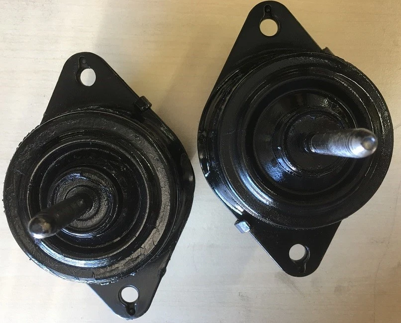 2pcSet fits 2005 2006 2007 2008 2009 2010 Ford Mustang 4.0L 4.6L Engine Mounts - Image 1 of 1