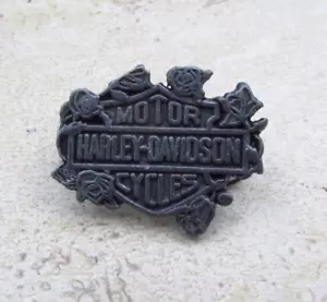 Pin de barra y escudo vintage Harley Davidson rosas de peltre, retro, con licencia oficial - Imagen 1 de 4