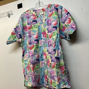 Trend Scrub Top Medium Love And Hearts - Picture 1 of 4