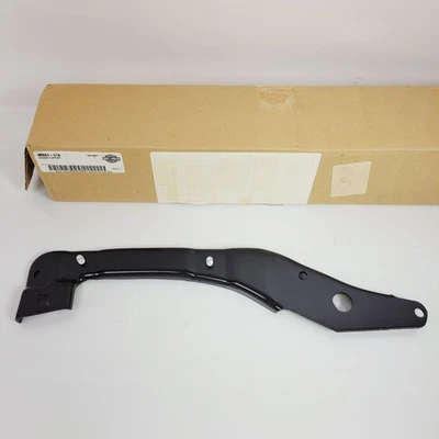 Suporte para para para-lama Harley-Davidson 2002-2006 V-ROD destro 48483-01A fabricante de equipamento original novo - Imagem 1 de 4