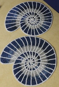 "2 manteles individuales con cuentas Seaside Paradise NAUTILUS SEA SHELL 15"" NUEVOS" - Imagen 1 de 3