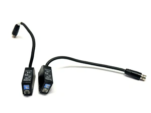 Keyence PZ-M62P Square Retro-Reflective Photoelectric Sensor LOT OF 2 - Picture 1 of 6
