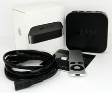 Apple TV (3rd Generation) 8GB Digital HD Media Streamer - Black A1469 w/ Remote 