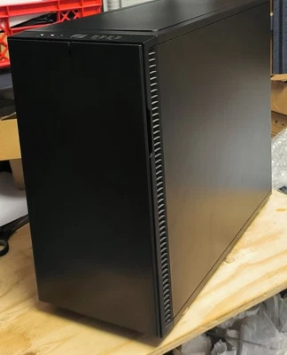 Fractal Design Define R6 PC-Gehäuse - Schwarz (FD-CA-DEF-R6-BK) - Bild 1 von 4