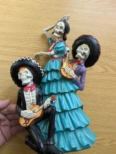 Halloween Skeleton Catrina Tag des Toten Altar Mariachis Cha Statue Deko Figur - Bild 1 von 10