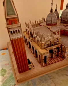 Basilica di S. Marco con Campanile di cartone in 3D già montata. - Foto 1 di 7