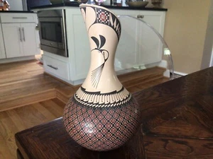 Vintage MATA ORTIZ “Geometric & Hummingbird Design” Mexico Native Art Pottery - Picture 1 of 9