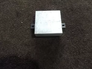 Amplificador de radio Mercedes 500SEC 1984-1993 560SEC 1268201589 - Imagen 1 de 4