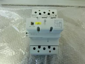 Moeller NZM7-100-NA 600 VAC CIRCUIT BREAKER 1100A w DisconnectSWA-L-NZM7{24546) - Picture 1 of 9