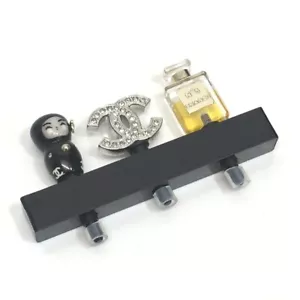 CHANEL Shanghai Collection Smartphone Earphone Jack Straps 3-Item Set - Foto 1 di 5