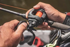 Carrete Fox Rage Warrior Baitcast lucio depredador cebo de pesca carrete fundido NRL043 - Imagen 1 de 13