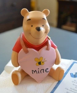 Winnie The Pooh and Friends Figurine "Bee Mine" Walt Disney NIB - Picture 1 of 10