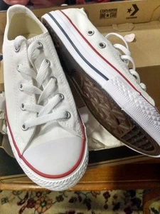 Converse Weiß Jugend Gr. 2,5 Neu mit Karton - Bild 1 von 2