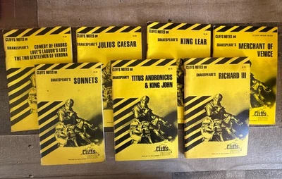 Lot Of 7 Pre owned Shakespeare Cliff Notes - Image 1 of 2