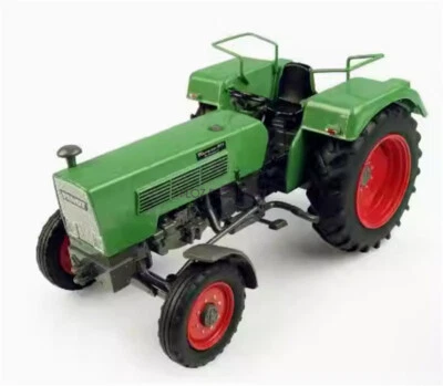 for Universal Hobbies for Fendt for Farmer 105S-2WD tractor Green 1:32 Pre-built - Image 1 of 4