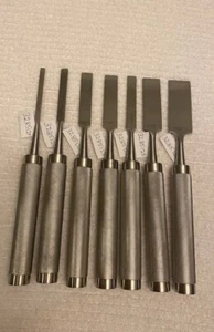  SET 7 PEZZI COBB OSTEOTOME 11" DRITTO -- 6,10,16,19,13,25,32 MM DI LARGHEZZA - Foto 1 di 3