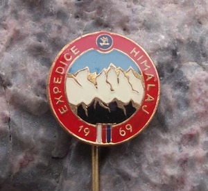 1969 Czechoslovakia Himalaya Mountain Climbing Expedition Peaks Pin Badge - Picture 1 of 5