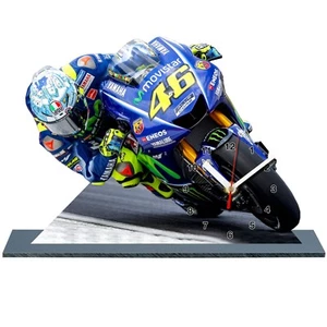 VALENTINO ROSSI MOTO GP YAMAHA EN HORLOGE SUR SOCLE, 11 - Picture 1 of 1