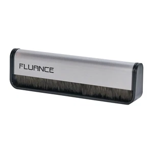 Fluance Anti-Static Carbon Fiber Record Cleaning Brush - Picture 1 of 7