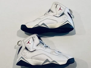 Nike Air Jordan True Flight Boys Sz 5.5Y White Athletic Shoe Sneakers 343795-121 - Picture 1 of 7