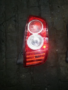 LUZ TRASERA LADO CONDUCTOR NISSAN MICRA 03-04-05-06-07-08-09 O/S/R - Imagen 1 de 3
