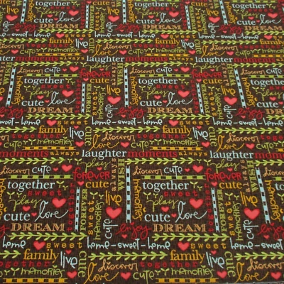 JOANN DREAM FAMILY LOVE HEARTS Marrón PALABRA Remanente Tela 30"x 42" W Foto 1 de 2