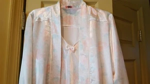 Nightgown & Robe La Lingerie California Full Length Pink Roses Floral Satin EUC - Picture 1 of 6