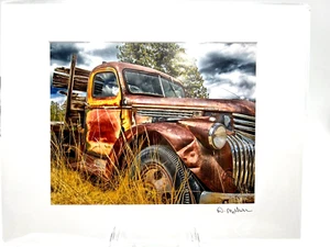 Fotografía Deborah Milburn "Old Truck" Park County Colorado firmada por artista - Imagen 1 de 8