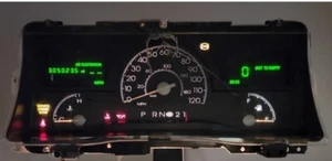 Lincoln Towncar 2000-2005 cuadro de instrumentos usado a la venta 5W1T-10849-AK - Imagen 1 de 7