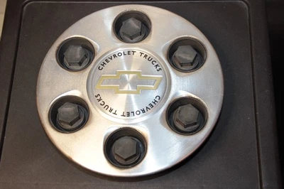 Chevrolet Trucks Chevy Silverado Avalanche Suburban Tahoe Astro wheel center cap - Изображение 1 из 4
