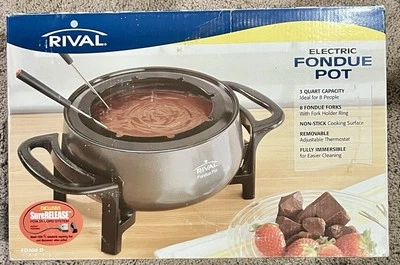 Pote de fondue elétrico elétrico FD300D RIVAL 3 qt preto parece novo - Imagem 1 de 4