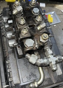 Ditch Witch 255sx Parts. Hydraulic Control Valve. Part #158-536 - Picture 1 of 4