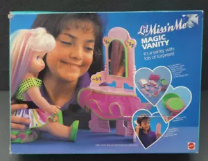 Mattel Lil Miss'n Me Magic Vanity Puppenzubehör Vintage 2939 Handspiegel Kamm Bürste - Bild 1 von 13