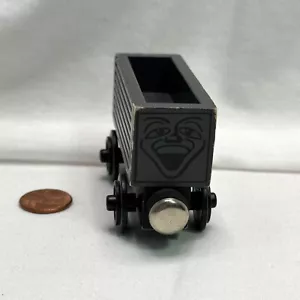 TROUBLESOME TRUCK (1993) Early Edition / Thomas Wooden Train 1990s FLAT MAGNETS - Picture 1 of 17