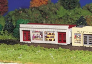 Bachmann HO Hardware Store Plasticville USA Kit White, Red 45147 - Picture 1 of 1