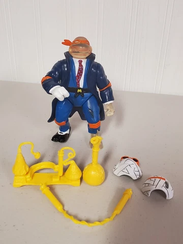 TMNT 1994 Universal Monsters Invisible Man Michaelangelo Playmates Complete Cover