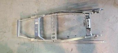 Subchasis trasero # 99 02 YZFR6S YZF R6 Submarco carril 2002 B Foto 1 de 4