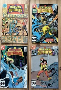 Batman and the Outsiders 1985 #17,#22,#24,#25 -DC Comics-Barr/Aparo/Davis - Picture 1 of 9