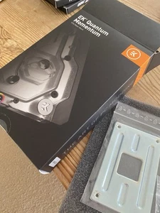 EK-Quantum Momentum ROG Maximus XI Hero D-RGB - Photo 1/5