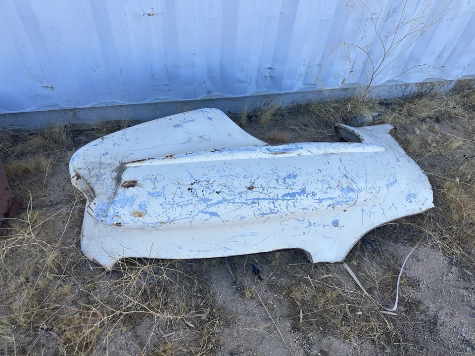 Guardabarros trasero derecho mercedes-benz 190sl w 121 1955-1963 Foto 1 de 4